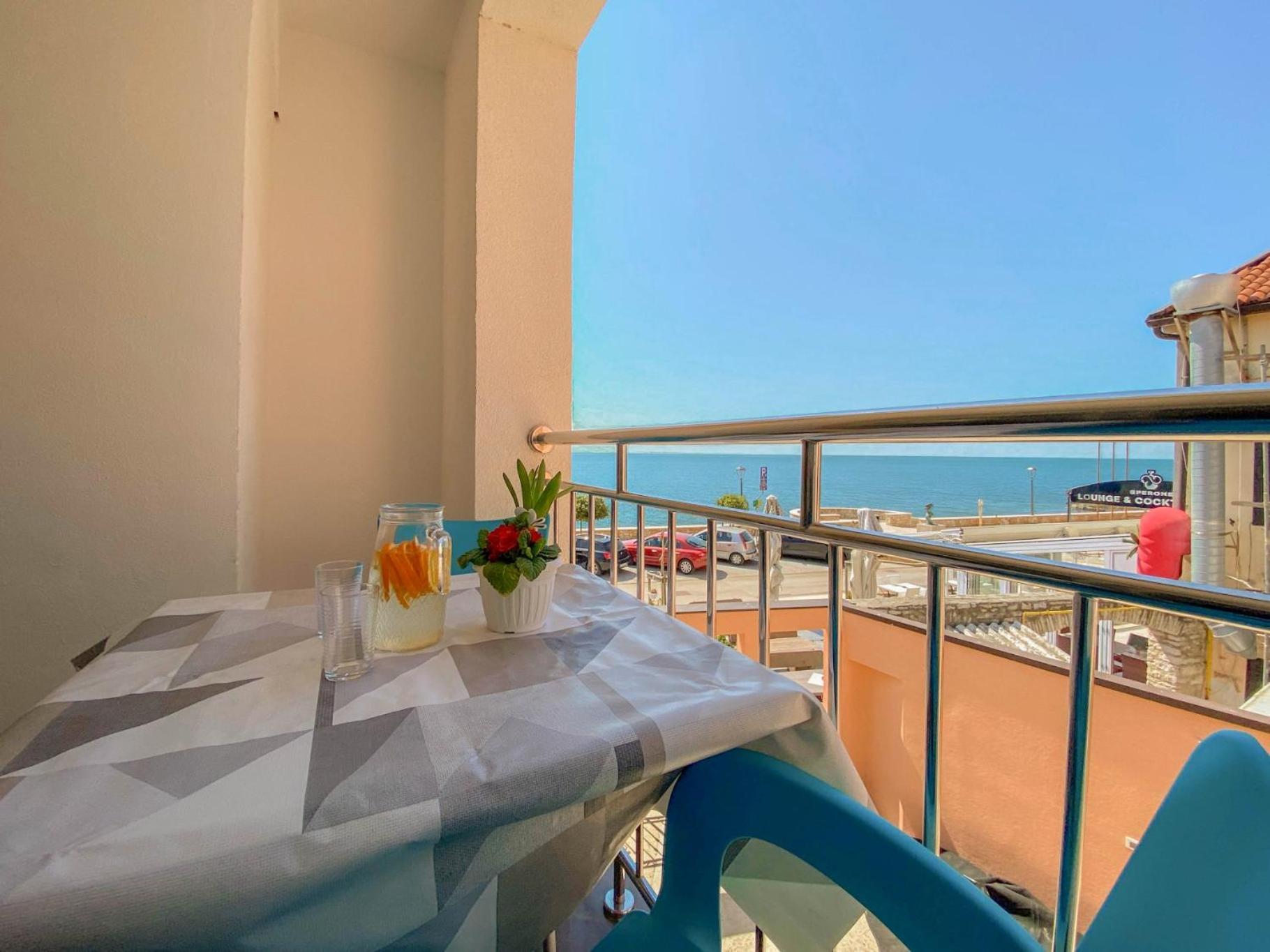 Appartamento Libera One Novigrad Istria Esterno foto
